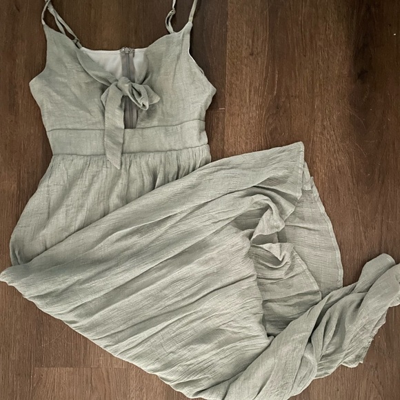 Keyhole dress - Picture 7 of 7